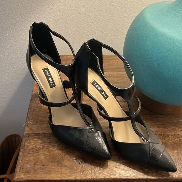 Nine West Heels Size 8 - Picture 1 of 4